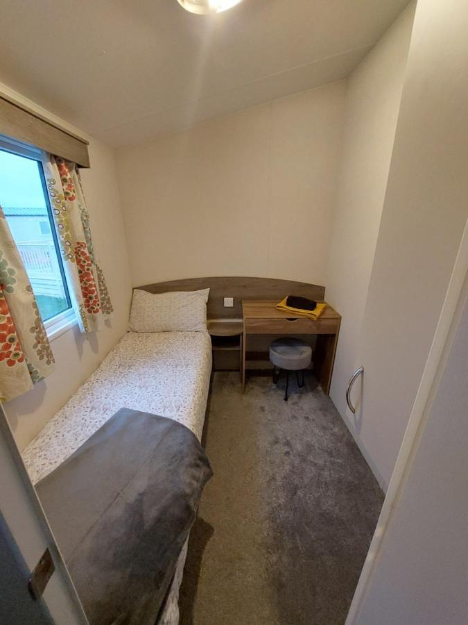 Vault 21 Hotel Millom Buitenkant foto